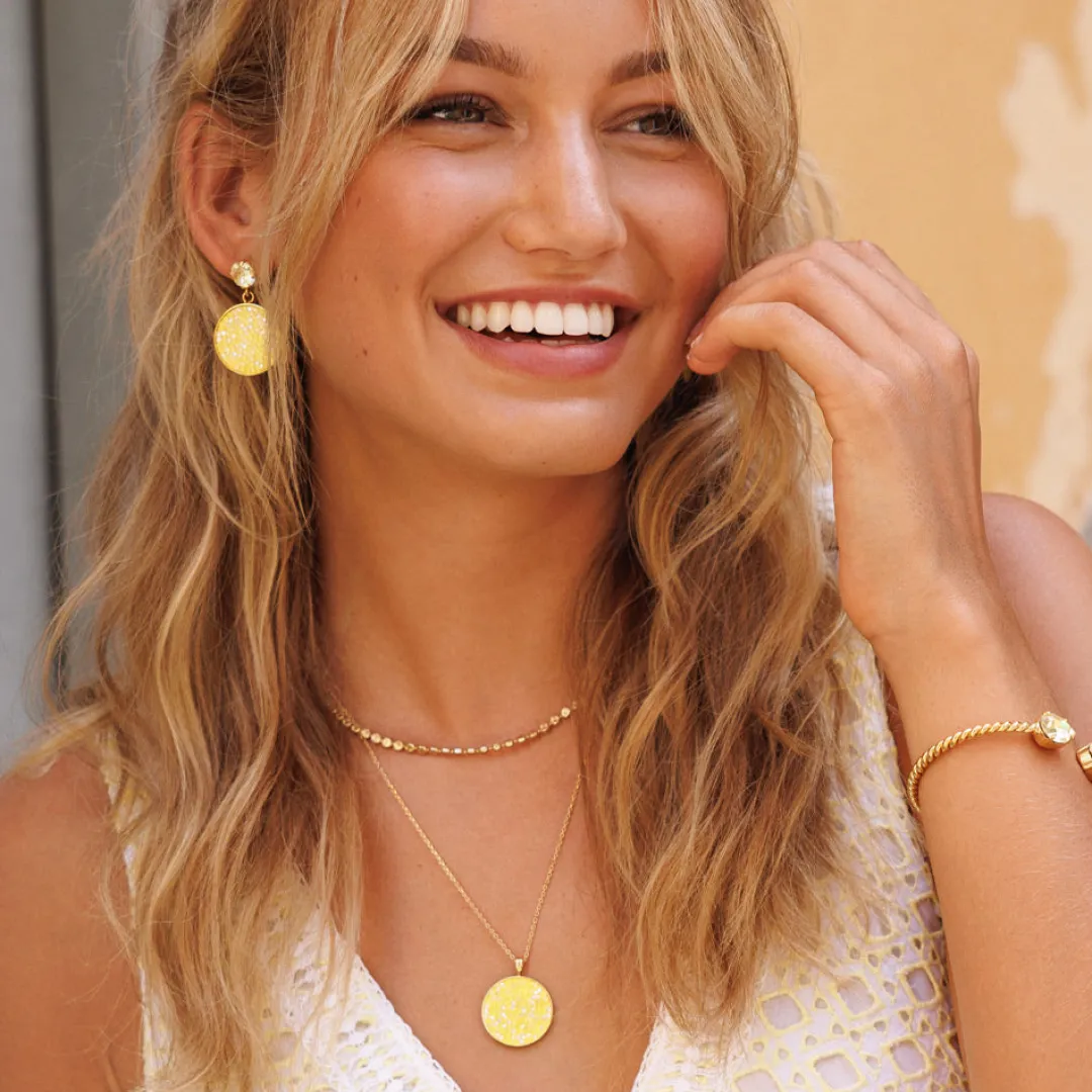 Shop Chloe Earrings Örhängen