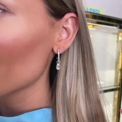 Best Emila Earrings/Crystal Örhängen