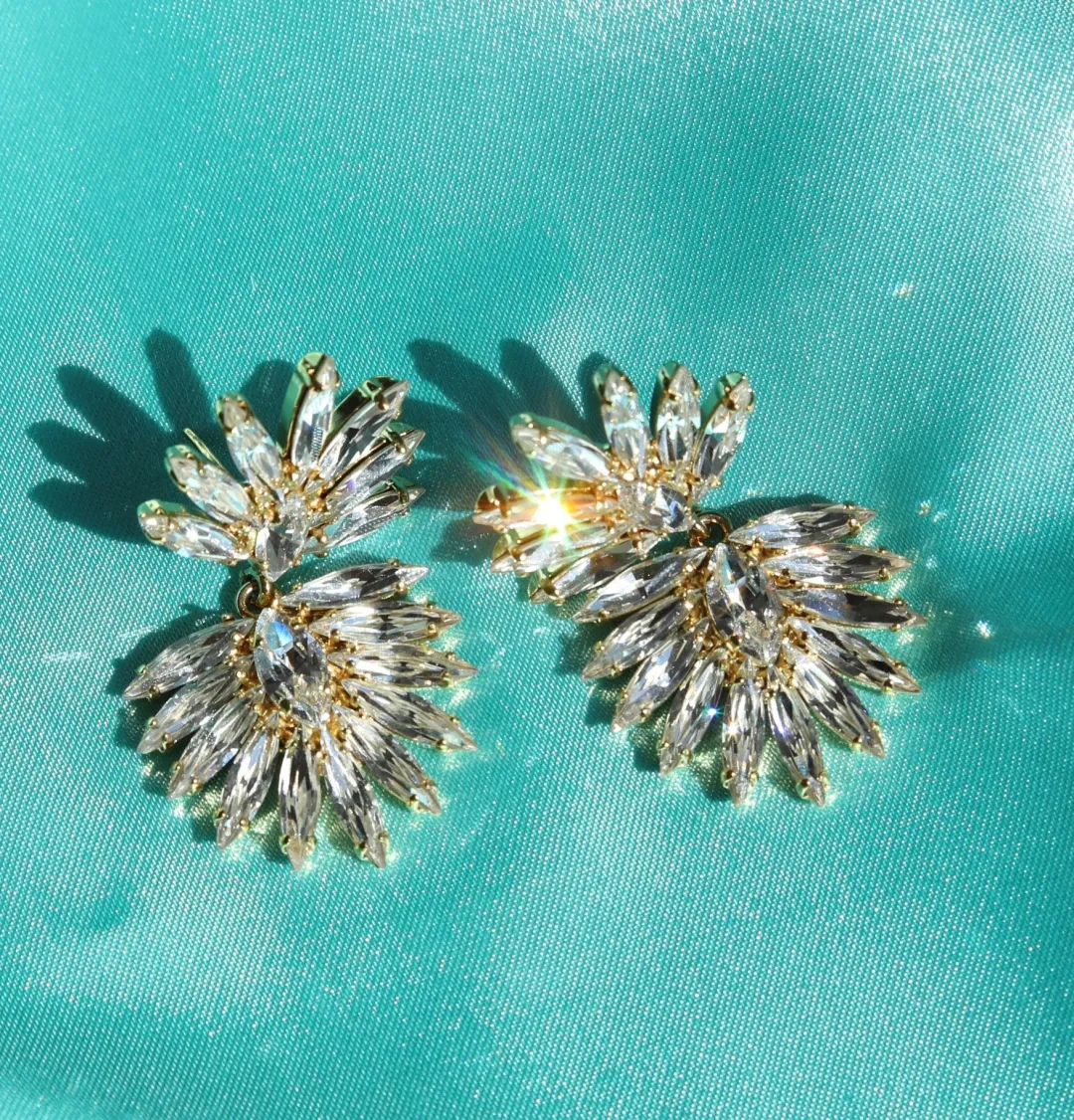 Hot Mini Cina Earrings/Crystal Örhängen