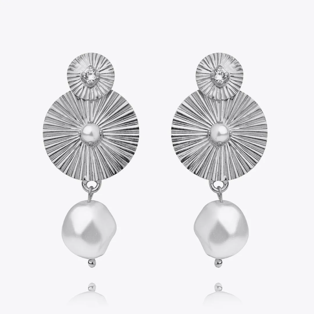 Flash Sale Odessa Pearl Earrings Örhängen