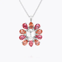 Shop Peony Necklace Halsband